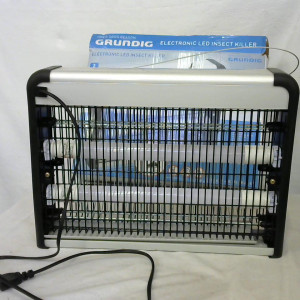 Destructeur d'insectes Grundig