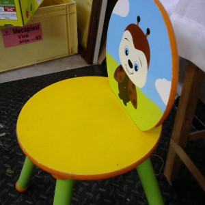 Chaise d'enfant 